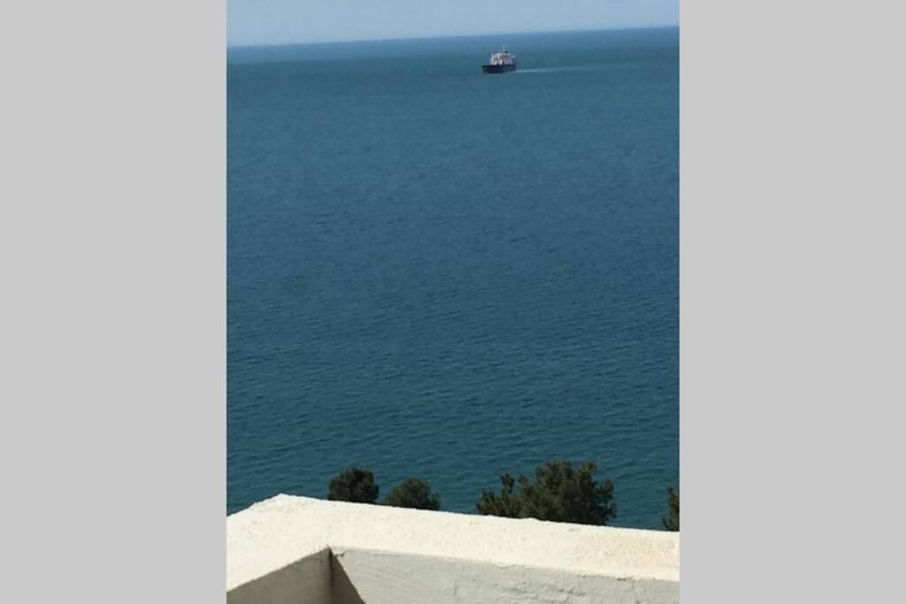 Аппартаменты С Двумя Балконами На Море И Горы Makhinjauri Buitenkant foto